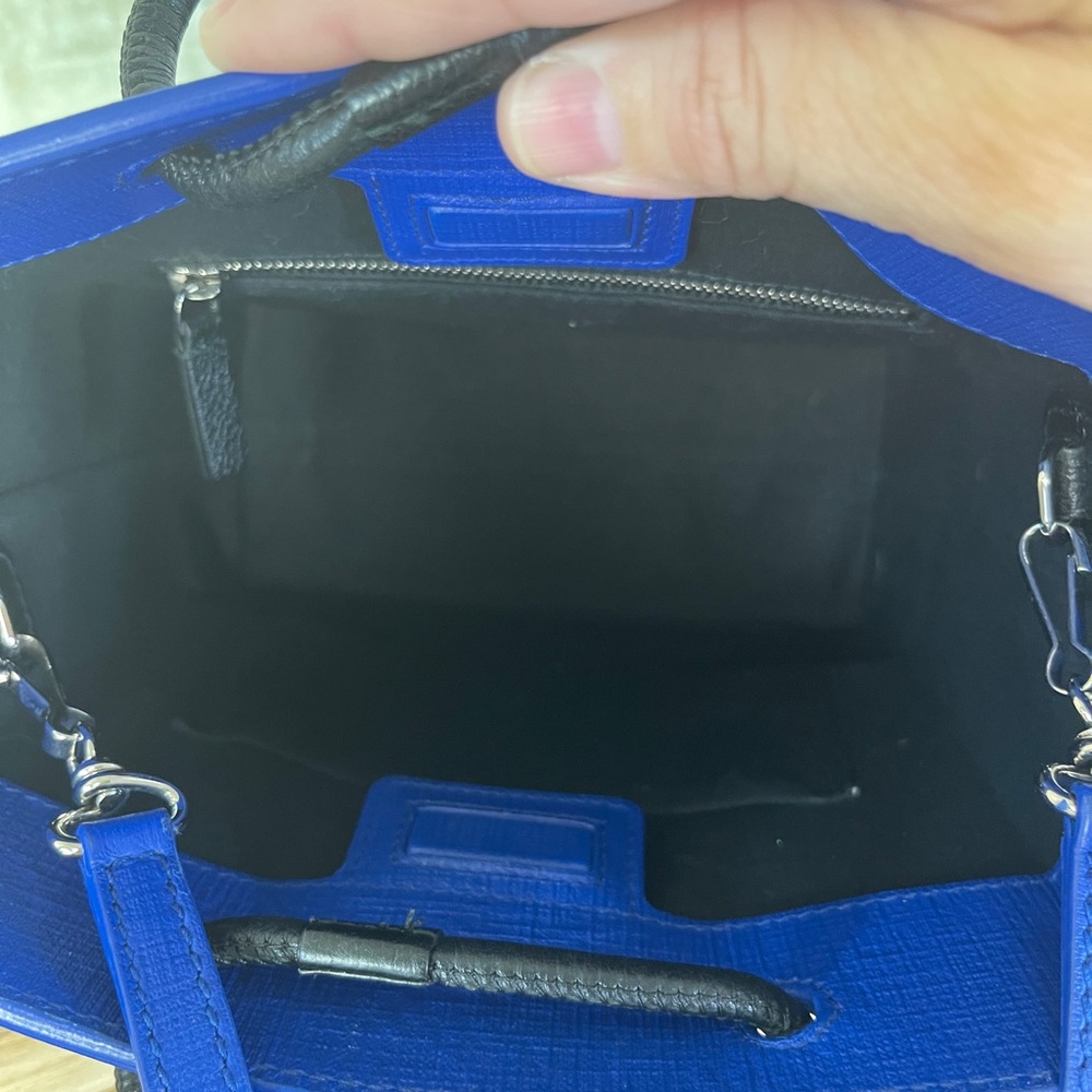 💙BALENCIAGA NORTH SOUTH SHOPPING SMALL BAG💙 - Picture 13 of 14